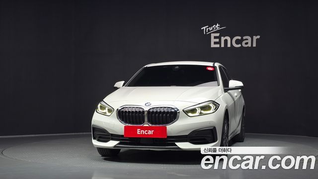 BMW 1-Series F40 120i Advantage - фото 2