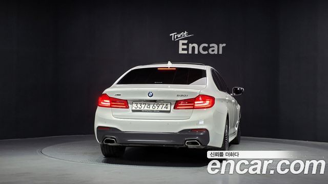 BMW 5-Series G30 530i xDrive M Sport Package Plus - фото 3