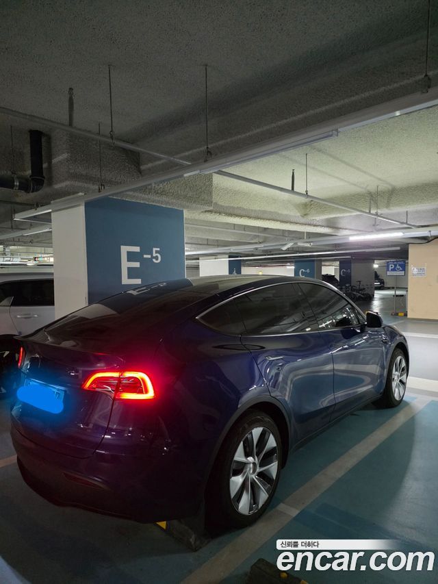 Tesla Model Y RWD - фото 4