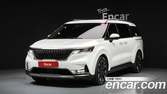 Kia Carnival 4-го поколения 9-Seater Signature - фото 0