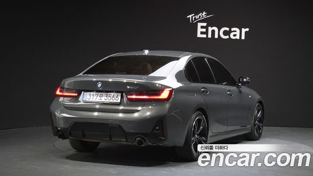 BMW 3-Series G20 320i M Sport - фото 0