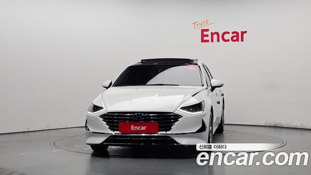 Hyundai Sonata DN8 2.0 Premium - фото 2