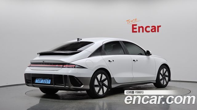 Hyundai Ioniq6 Long Range Exclusive - фото 0