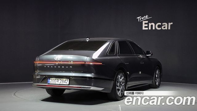 Hyundai Grandeur GN7, гибрид Premium - фото 1