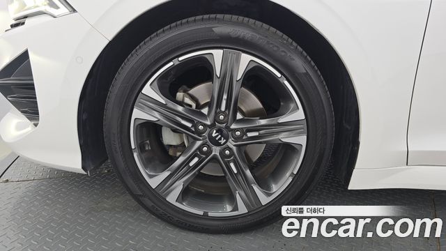 Kia K5 3-го поколения 2.0 Signature - фото 4