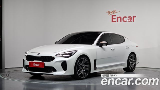 Kia Stinger 2.5 AWD Masters - фото 0