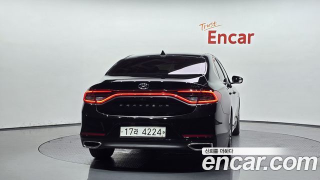 Hyundai Grandeur IG, гибрид Exclusive - фото 3