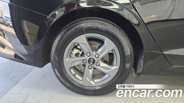 Kia K5 3-го поколения 2.0 LPI(Renter car) Strandard - фото 4