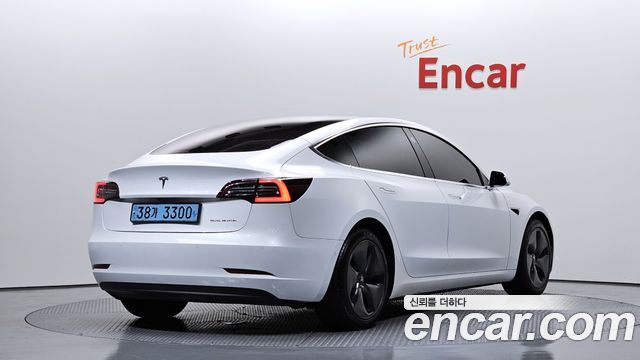 Tesla Model 3 Long Range AWD - фото 1