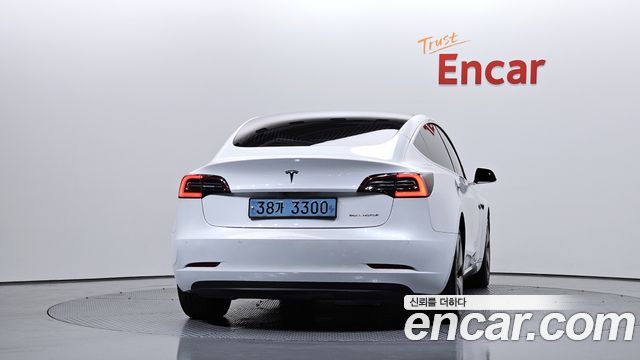 Tesla Model 3 Long Range AWD - фото 3