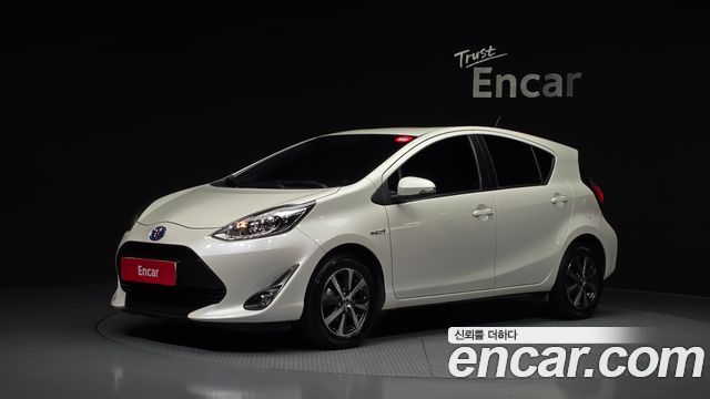 Toyota Prius 1.5 - фото 0