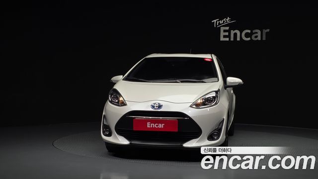 Toyota Prius 1.5 - фото 2