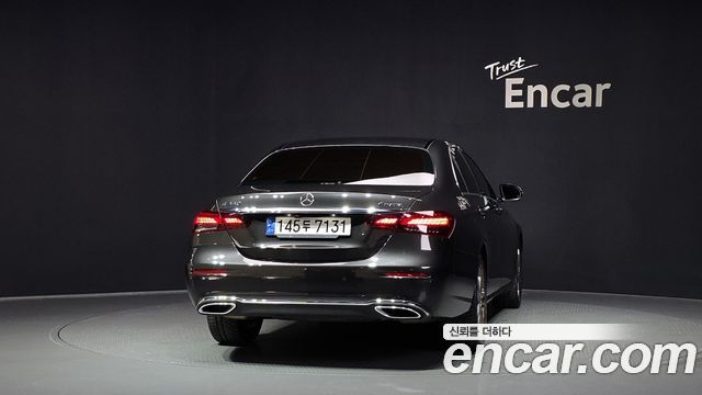 Mercedes-Benz E-Class W213 E350 4MATIC Avantgarde - фото 3