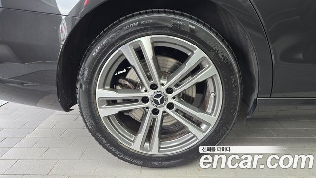 Mercedes-Benz E-Class W213 E350 4MATIC Avantgarde - фото 4