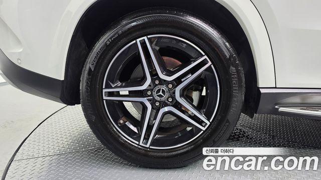 Mercedes-Benz GLE-Class W167 GLE400d 4MATIC Coupe - фото 3