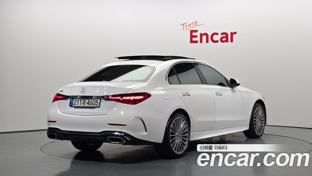 Mercedes-Benz C-Class W206 C300 AMG Line - фото 1