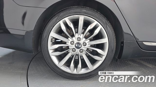 Kia K7 Premier 3.0 GDI Signature - фото 3