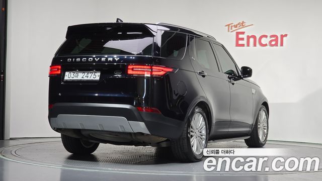 Land Rover Discovery 3.0 TD6 HSE Luxury - фото 1