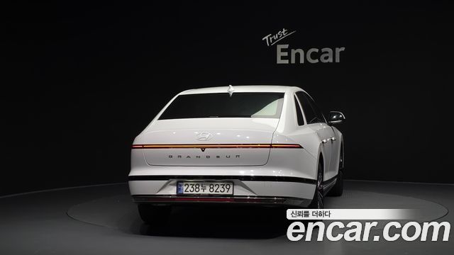 Hyundai Grandeur GN7, гибрид Calligraphy - фото 3