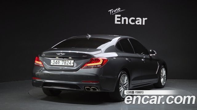 Genesis G70 2.0T Elite - фото 0