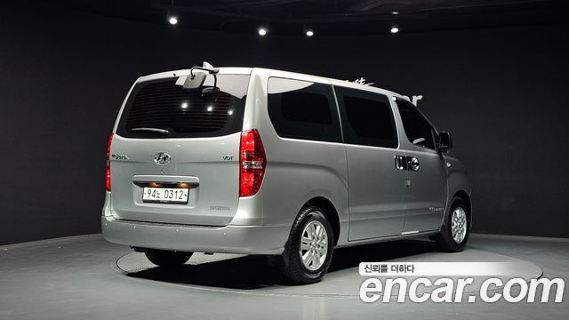 Hyundai Starex Новый Van 3-Seater Smart - фото 0