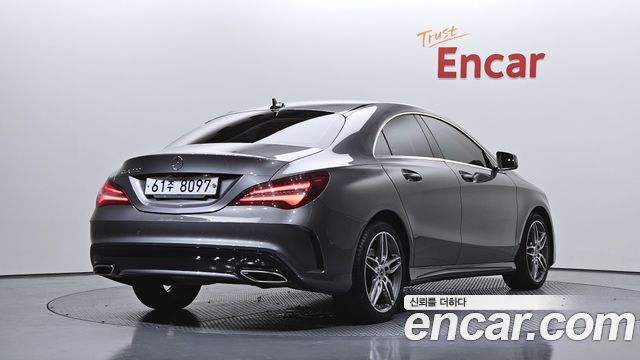 Mercedes-Benz CLA-Class C117 CLA220 AMG Line - фото 1