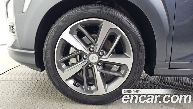 Hyundai Kona 1.6 Turbo 2WD Premium - фото 4