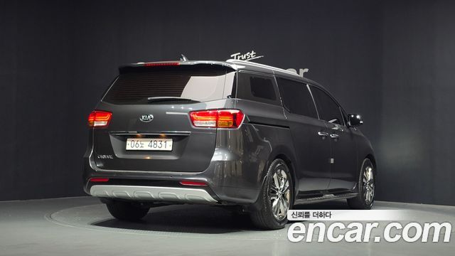 Kia Carnival Совершенно новый 9-seater Noblesse - фото 1