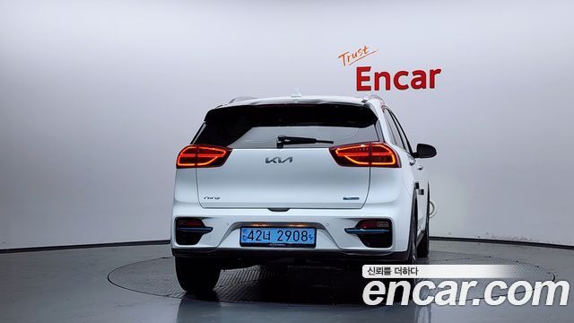 Kia Niro EV Noblesse - фото 2