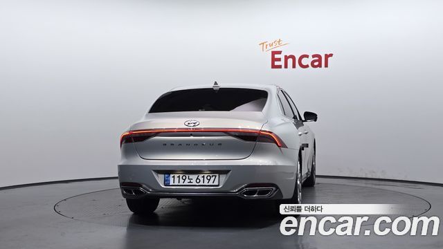 Hyundai Grandeur Новый IG 2.5 Calligraphy - фото 3