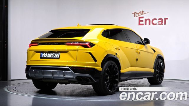 Lamborghini Urus 4.0 V8 - фото 1