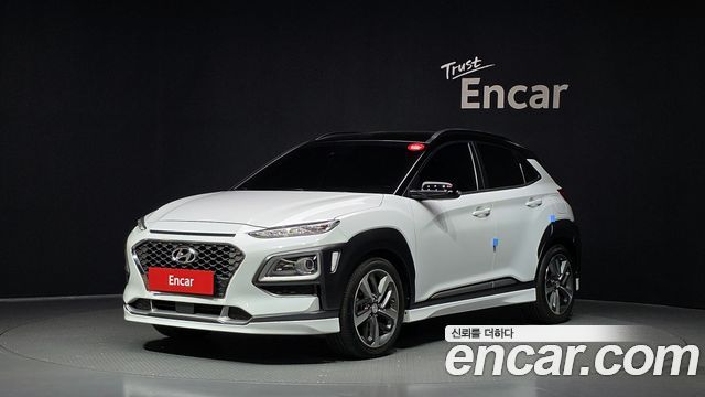 Hyundai Kona 1.6 Turbo 2WD FLUX Premium - фото 0
