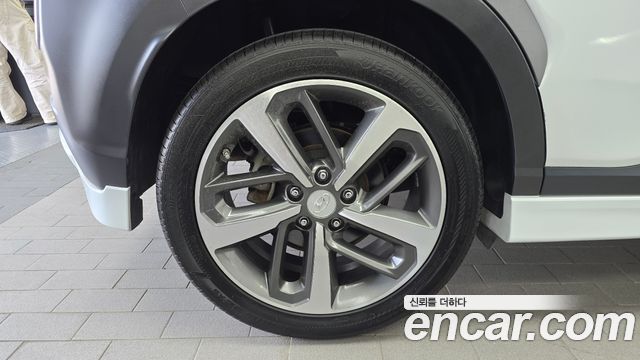 Hyundai Kona 1.6 Turbo 2WD FLUX Premium - фото 4