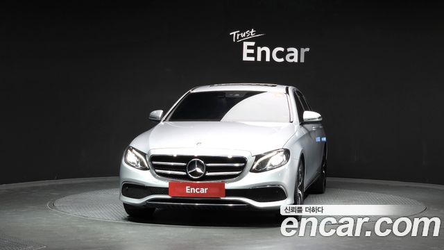 Mercedes-Benz E-Class W213 E250 Avantgarde - фото 2