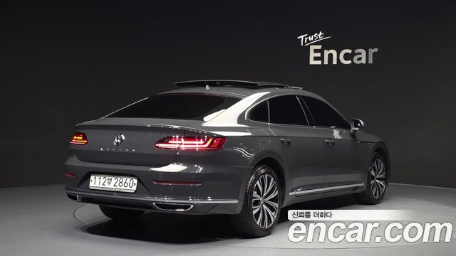 Volkswagen Arteon 2.0 TDI Premium - фото 1