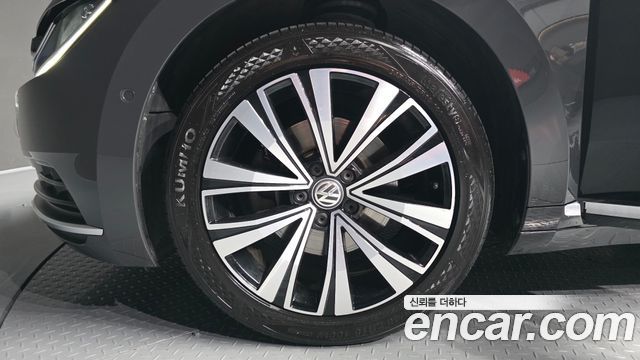 Volkswagen Arteon 2.0 TDI Premium - фото 4