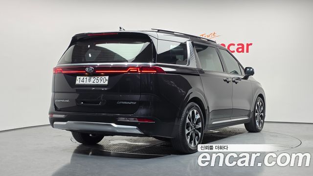 Kia Carnival 4-го поколения 7-Seater Signature - фото 1