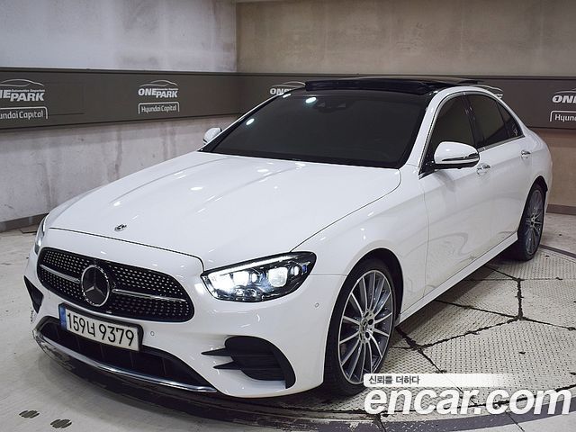 Mercedes-Benz E-Class W213 E350 4MATIC AMG Line - фото 0
