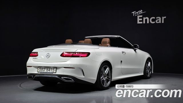 Mercedes-Benz E-Class W213 E220d Cabriolet - фото 1