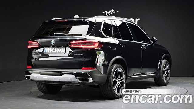 BMW X5 G05 xDrive 40i xLine - фото 1