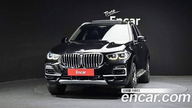 BMW X5 G05 xDrive 40i xLine - фото 2