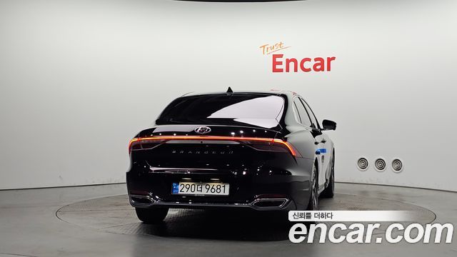 Hyundai Grandeur Новый IG, гибрид Exclusive - фото 3