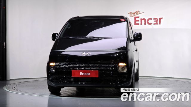 Hyundai Staria Tourer 11-Seater Modern - фото 2