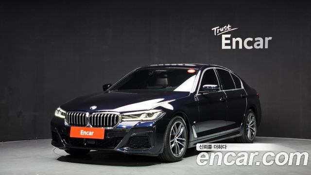 BMW 5-Series G30 523d M Sport - фото 0