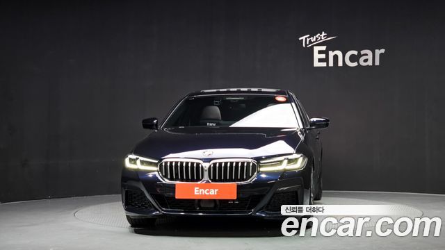 BMW 5-Series G30 523d M Sport - фото 2