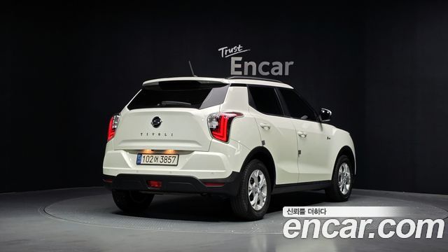 SsangYong Tivoli Gasoline 1.5 2WD V3 - фото 1