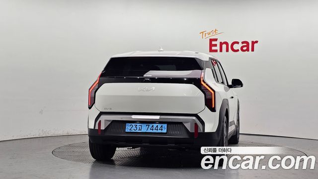 Kia EV3 Standard 2WD Air - фото 3