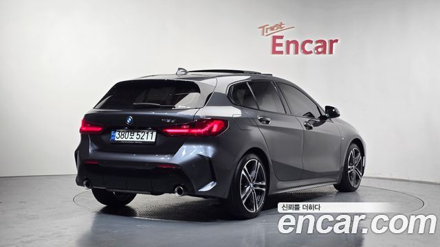 BMW 1-Series F40 118d M Sport - фото 1