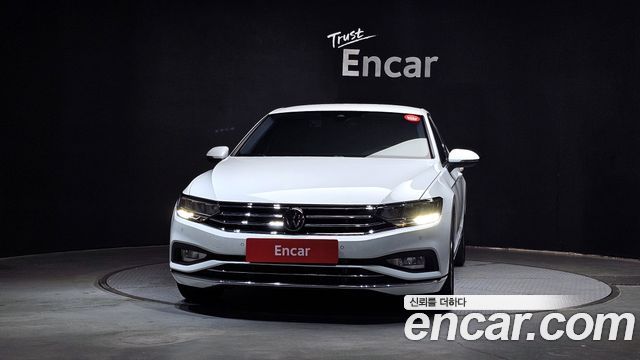 Volkswagen Passat B8 2.0 TDI Premium - фото 2