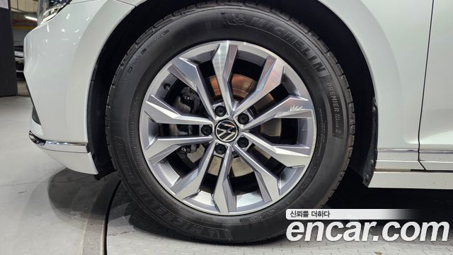 Volkswagen Passat B8 2.0 TDI Premium - фото 4
